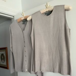 Silk sweater set. Jessica Holbrook silver/light grey. Size s